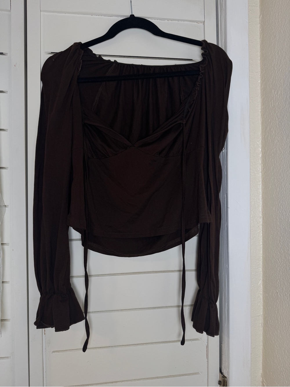 Women's Brown Long-Sleeve Peasant Crop Top